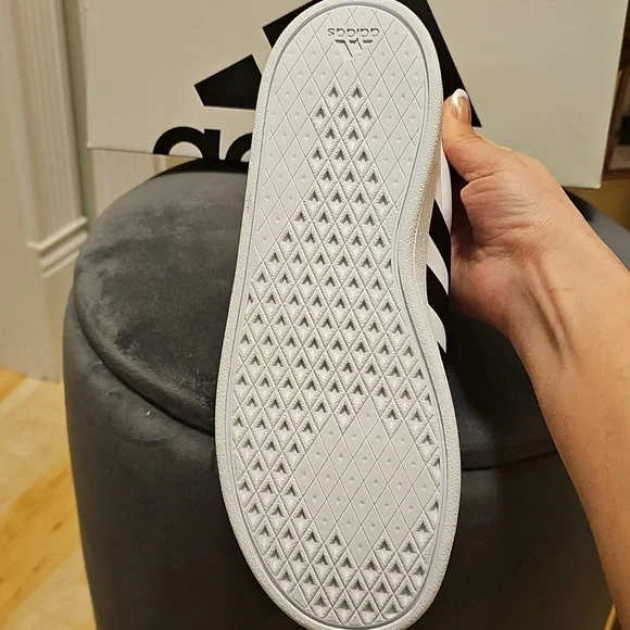 Adidas sneaker - Picture 11 of 11